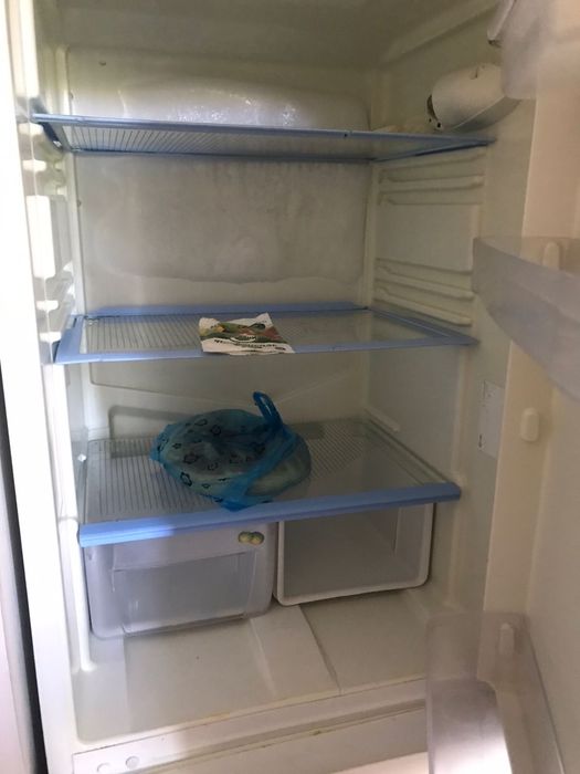 Холодильник indesit