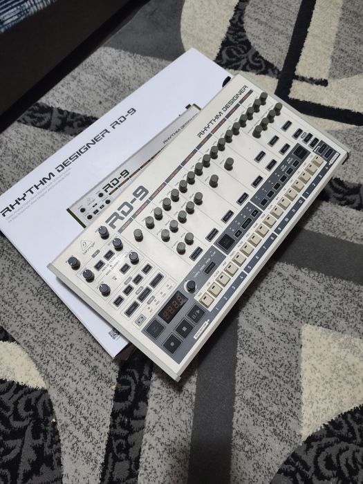 Rhythm machine Behringer RD9