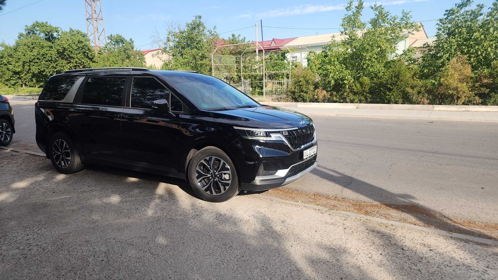 Kia carnival 2023 год