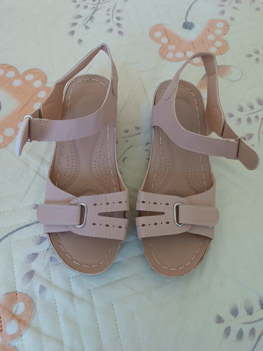 Кожени сандали номер 38