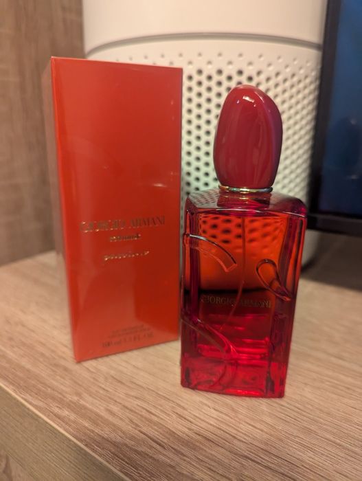 Giorgio Armani Red Musk Passione