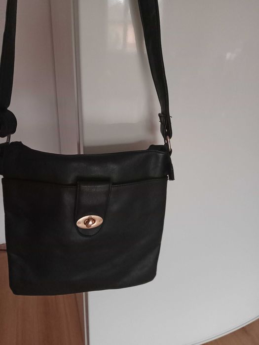 Чанта, цвят черен.