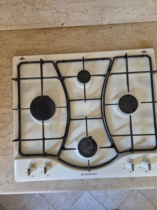 Газов котлон за вграждане Ariston