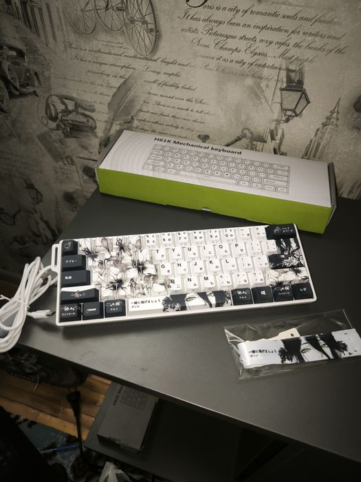 Механическая игровая клавиатура H61K (Custom Reze Edition) — 60%