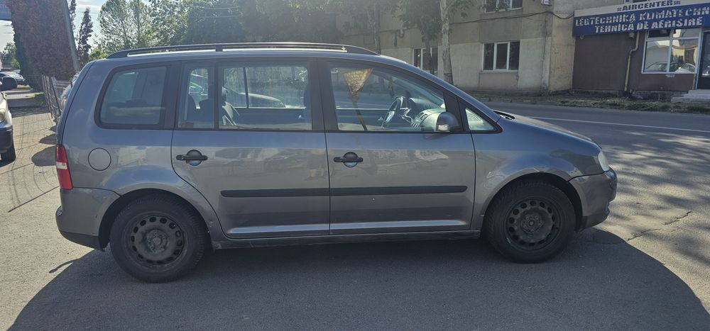 VOLKSWAGEN Touran 2004 — imagine 4