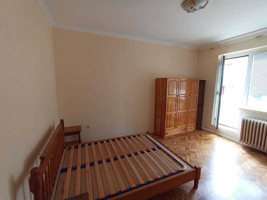Дава се под наем Двустаен апартамент в София, Център - 55 кв.м за 550 € - Снимка #4
