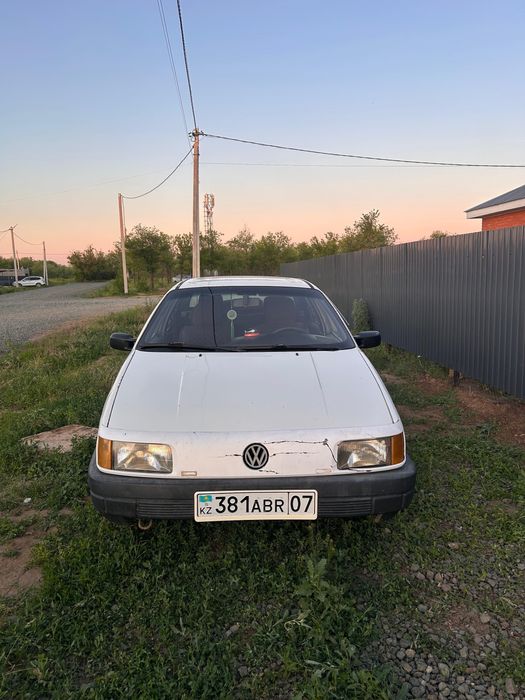 Продам машину пассат б3