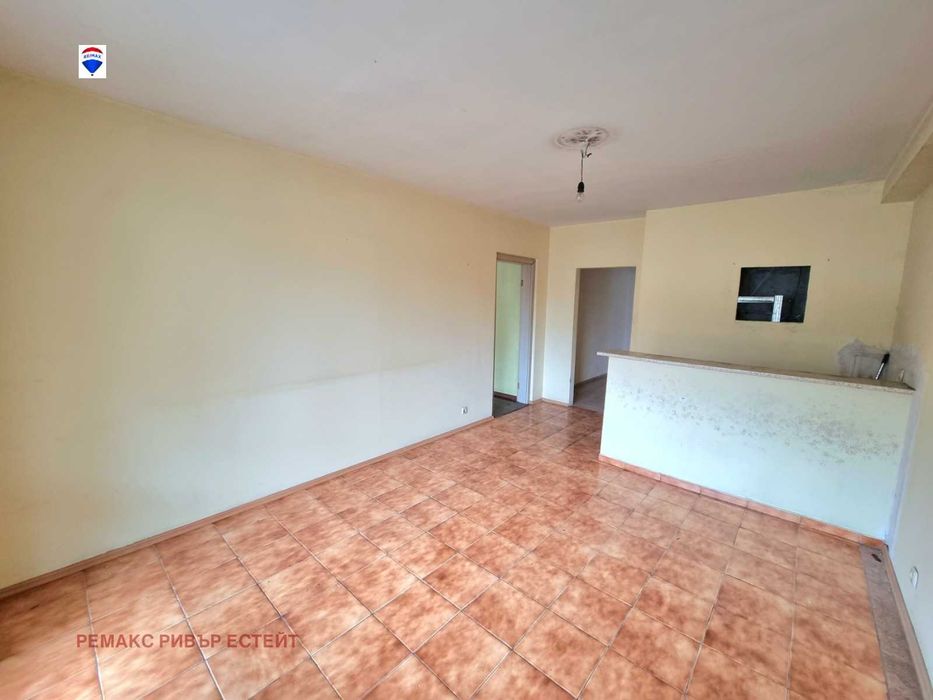 Продава се Хотел в Русе, Централен южен район - 272 кв.м за 476 €/кв.м - Снимка #11