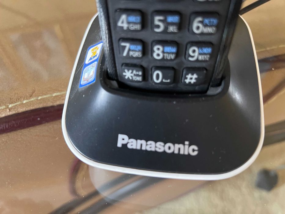 Продам телефон новый Panasonik стационарный