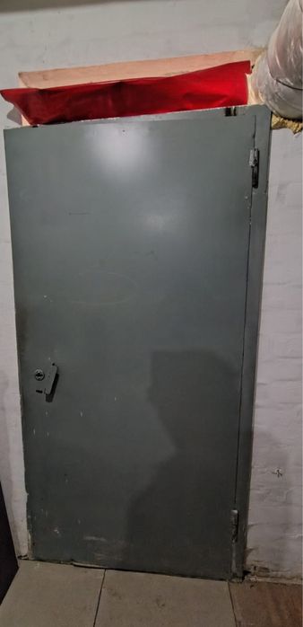 Железная дверь входная