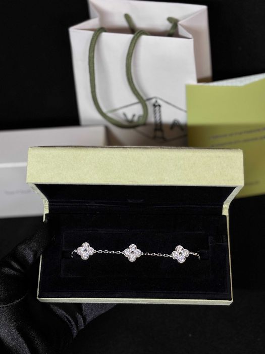 Гривна Van Cleef and Arpels - Ван Клииф