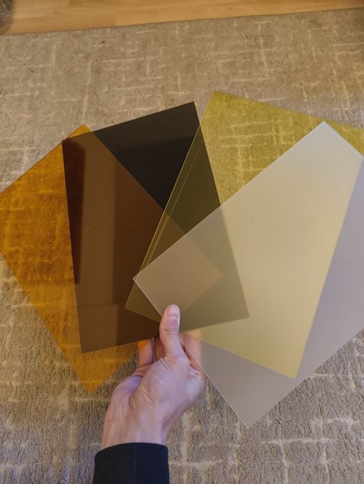 Vând placi Acrilic format a4 3mm