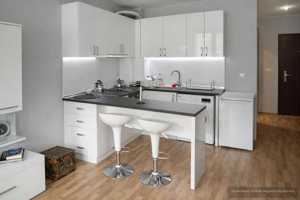 Дава се под наем Едностаен апартамент в Варна, Бриз - 35 кв.м за 370 € - Снимка #2