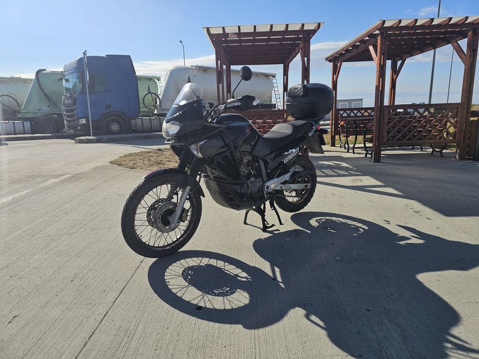 Honda Transalp XL650V 2005 in stare bună