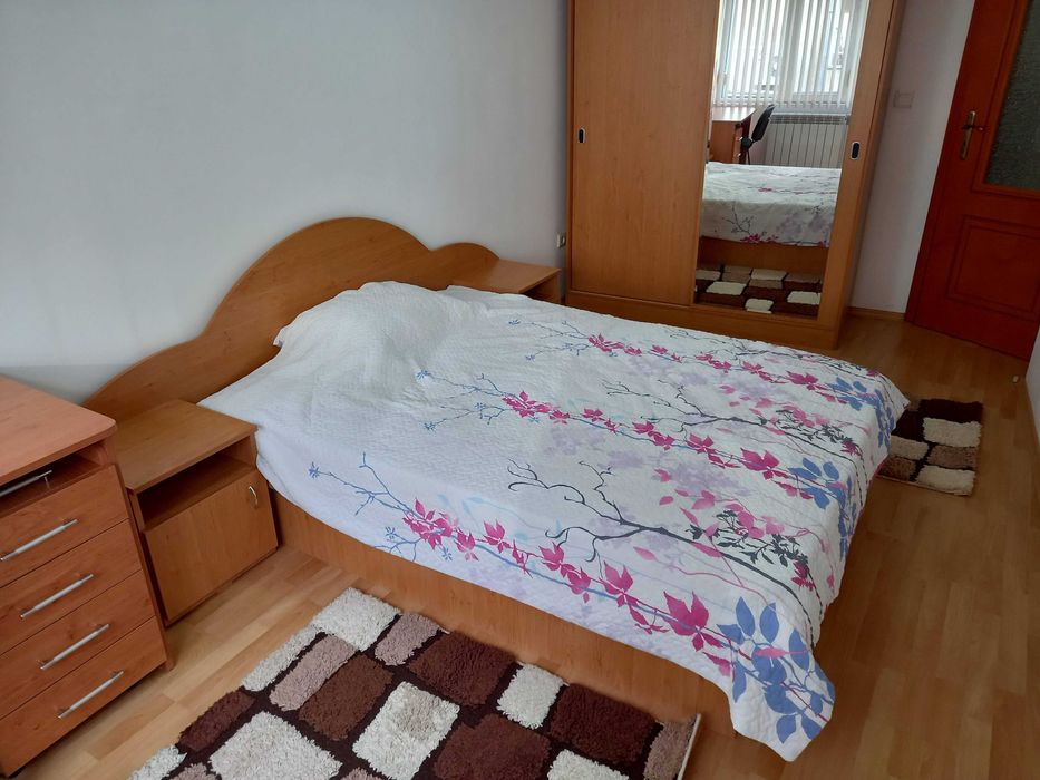 Дава се под наем Тристаен апартамент в Пловдив, Кършияка - 100 кв.м за 448.8 € - Снимка #3