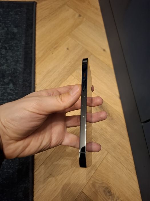 Vand Iphone 13 pro in stare impecabila