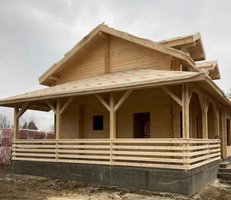 facem căsuțe din lemn