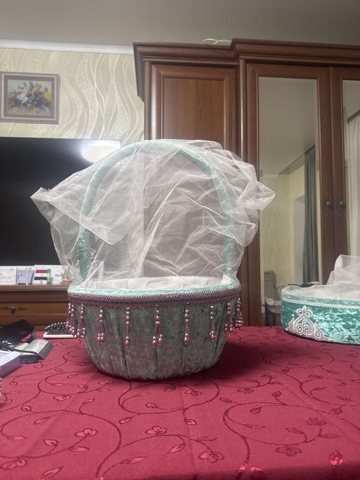 Продам корзину  с ручкой