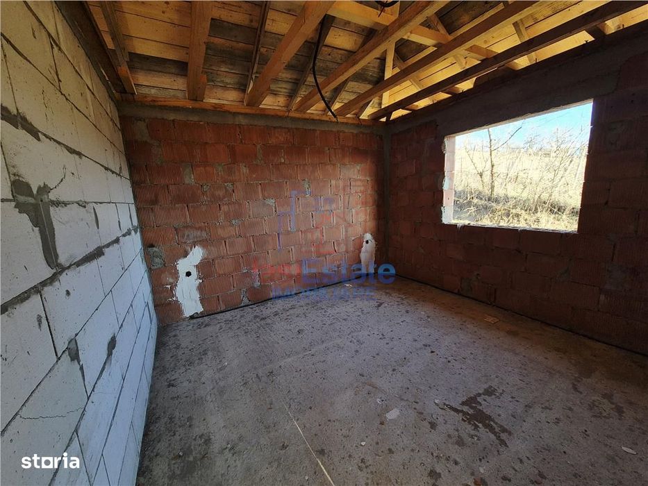 Casa individuala cu verere frumoasa