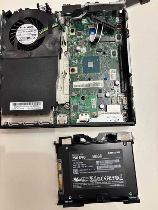 Lenovo ThinkCentre M920q - мини компютър