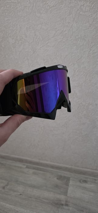 Продам шлем состояние отличное и очки