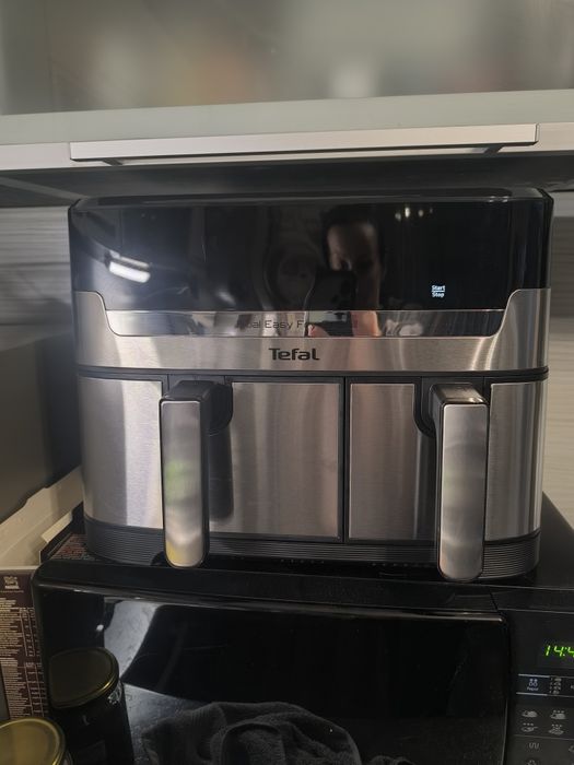 Tefal air fryer нов