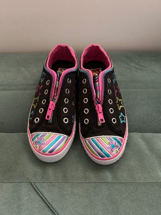 Нови кецове за момиче Skechers