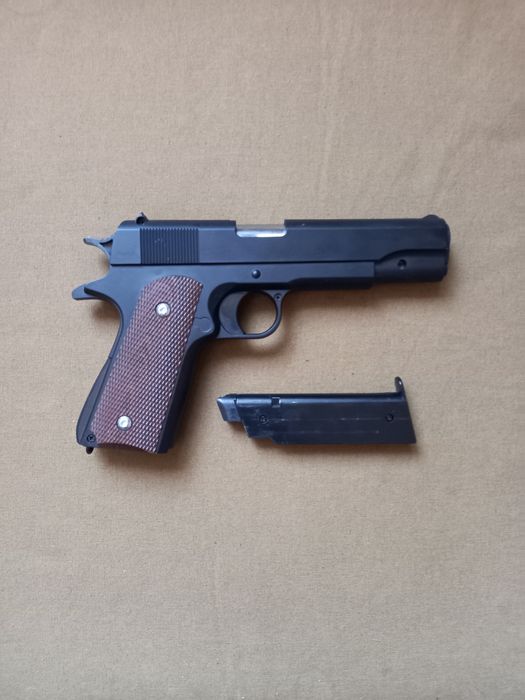 Железная игрушка 800 г