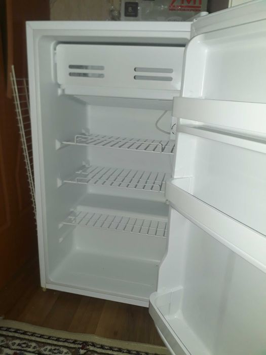 Холодильник Бирюса