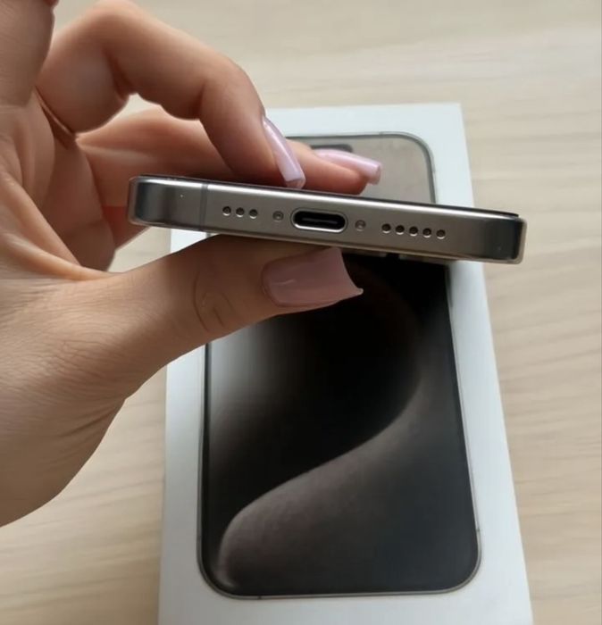 Айфон 15 Pro на 256