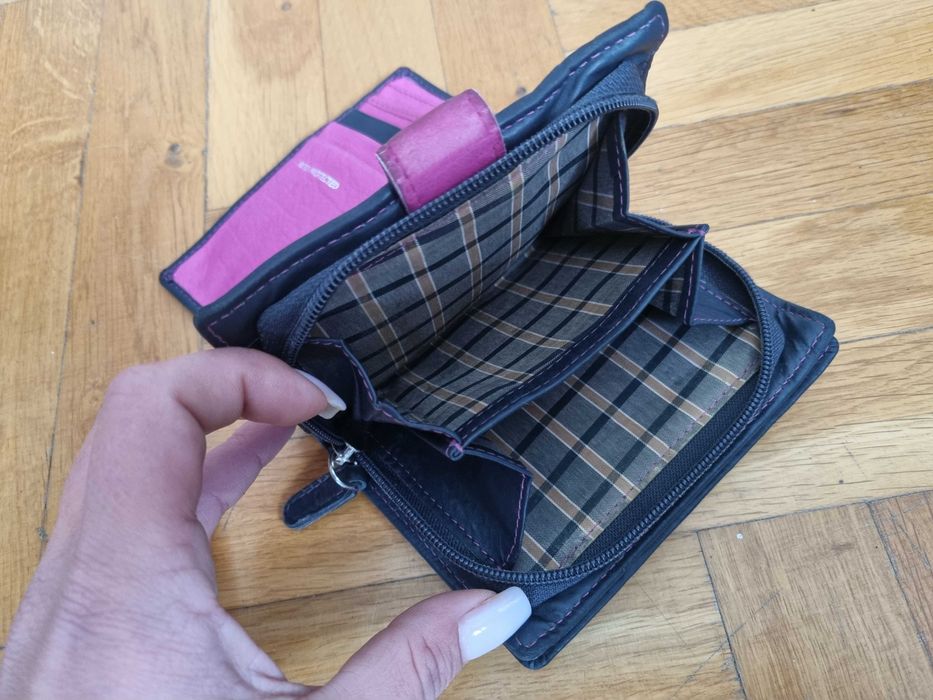 Дамско кожено портмоне