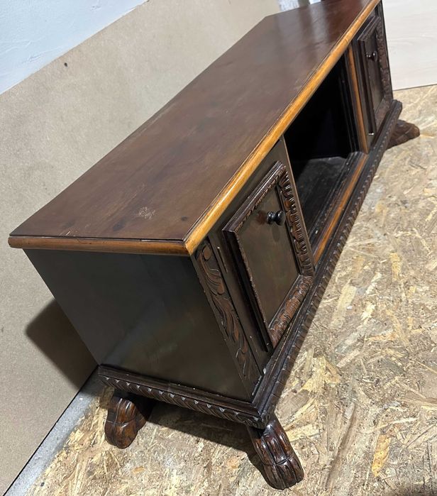 Comoda Vintage din lemn Stil Neo Baroc cu elemente sculptate