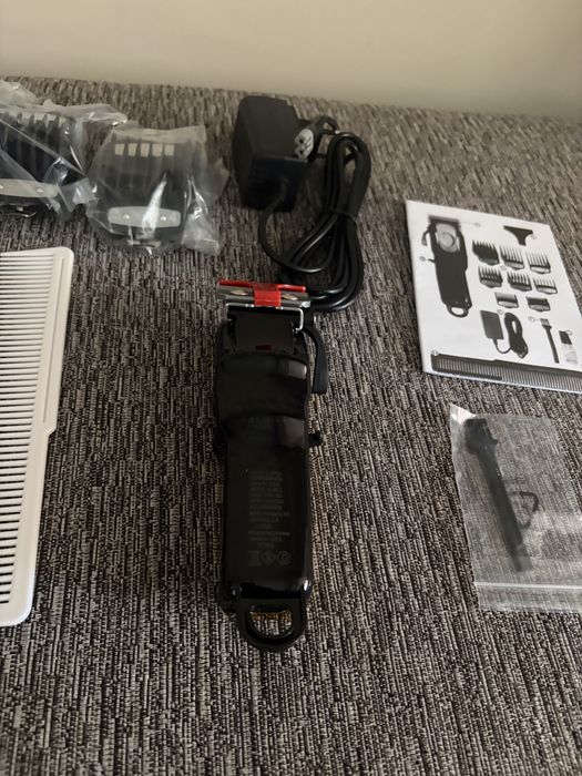 WAHL MAGIC CLIP чисто нова машинка без забележка комплект пълен fade клипър