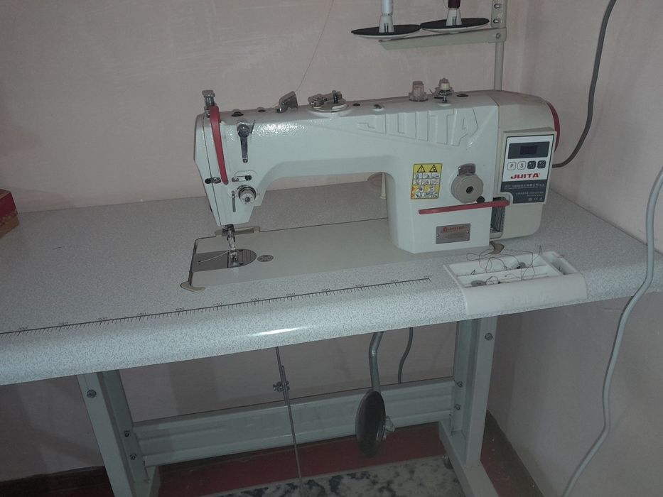 Juita tikuv mashinkalari