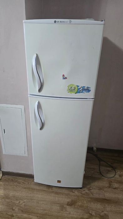 Продам холодильник