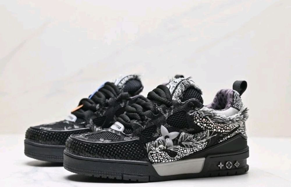 LOUIS VUITTON x Swarovski Skate Custom  Black 1854