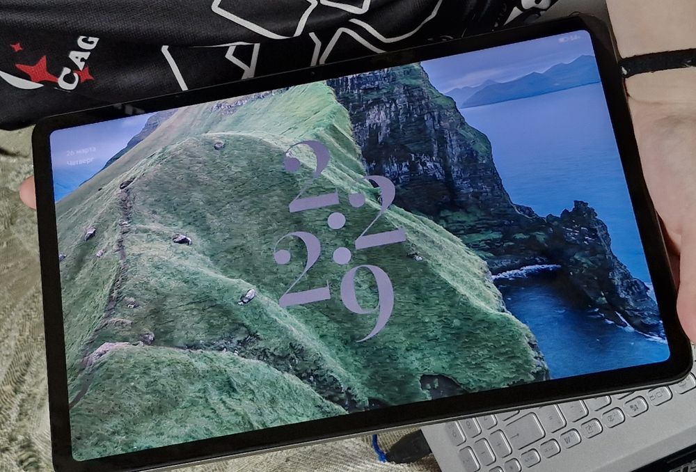 продам планшет redmi