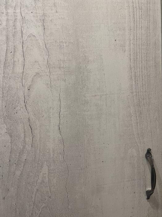 Продам шкаф с зеркалом