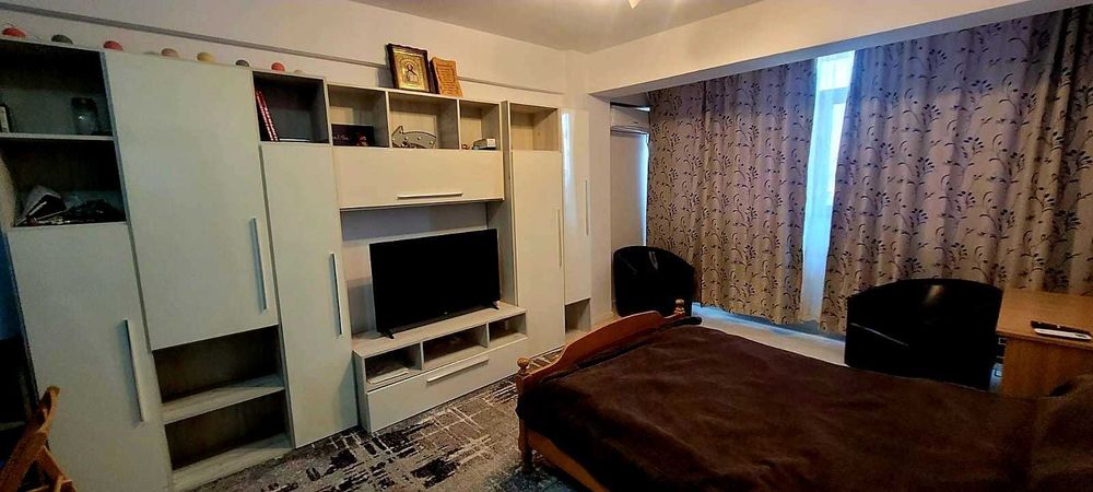 Propietar, vând apartament decomandat 1 cameră 34,97mp , zona Pepinierii nr 73, etaj 1/4, utilat și mobilat