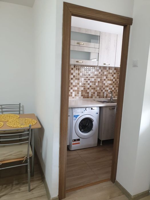 Închiriez garsoniera zona Astra