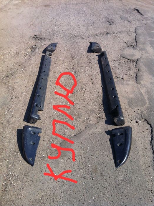 Накладки на пороги Mazda Cronus