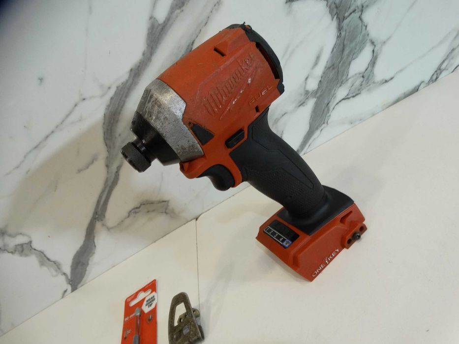 Milwaukee M18 FID 2 - Импакт драйвер