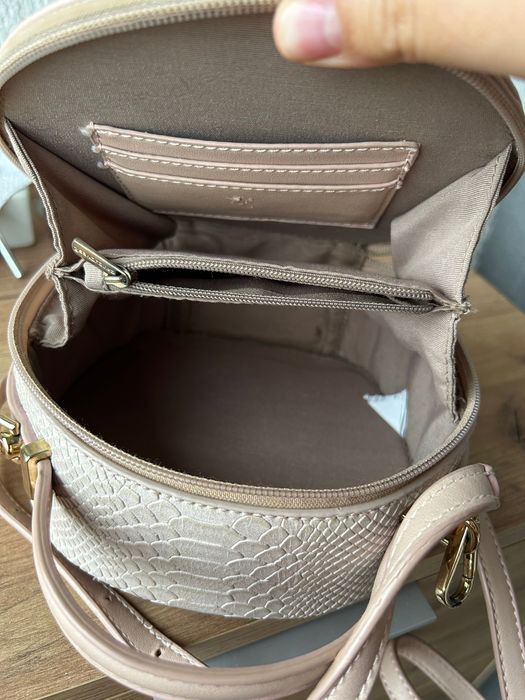 Дамски чанти H&M Mango D.Jones