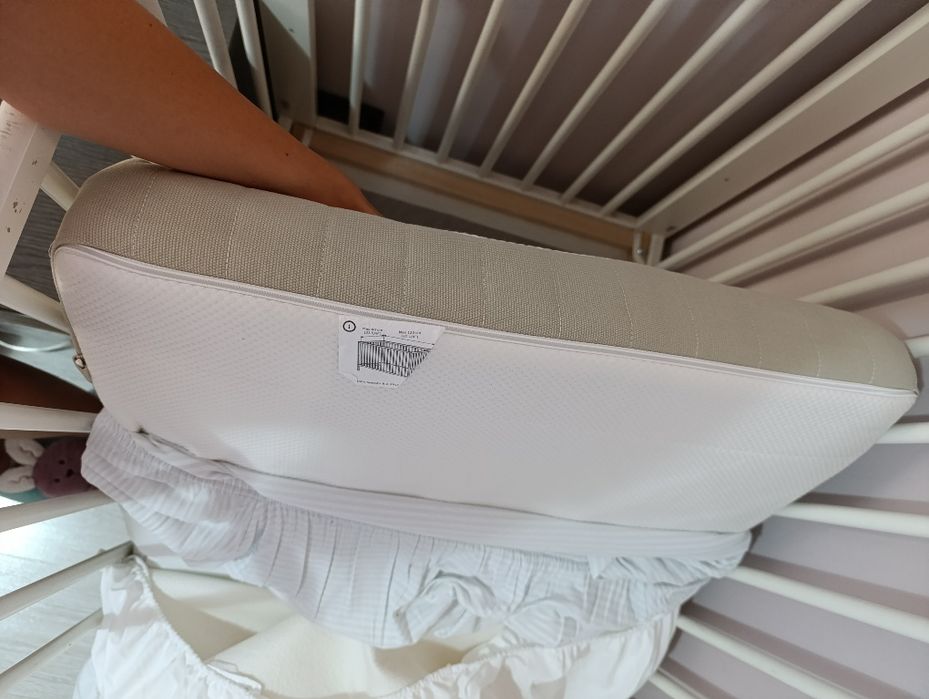 Матрак IKEA за бебешка кошара + кошара IKEA
