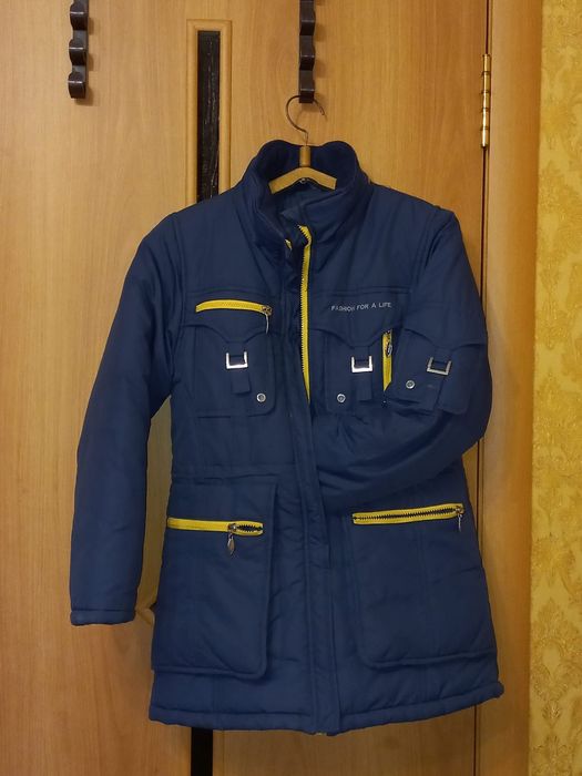 Срочно продается зимняя куртка для девочек