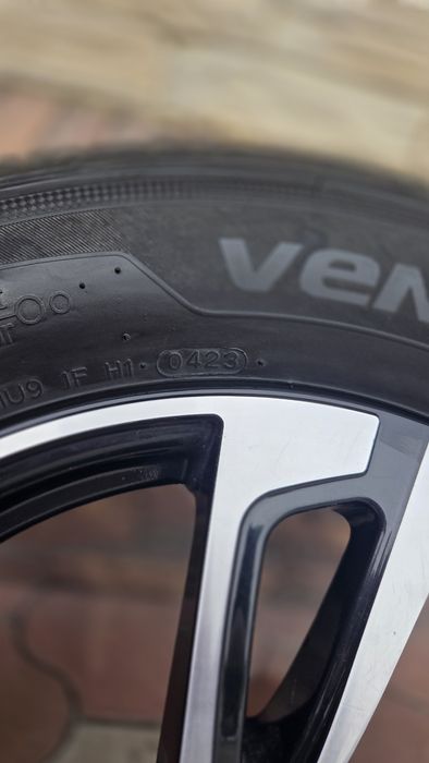 Комплект резины с дисками