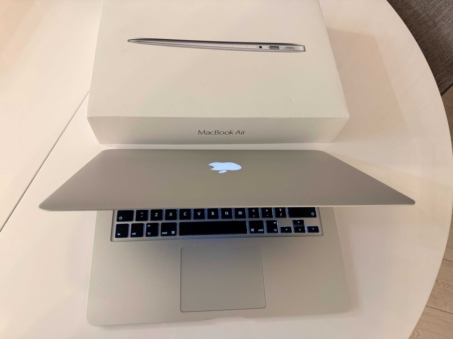 Apple MacBook Air 13"