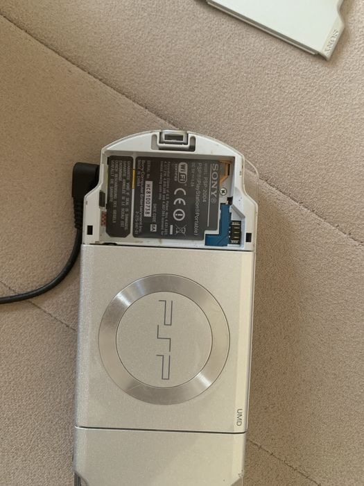 PSP 2000 без аккумулятора