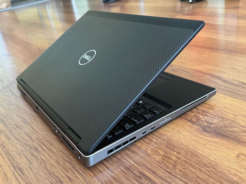 15.6' Full HD IPS Core i9-8950HK DELL Precision 7530 32GB DDR4/256GB NVMe/Quadro P3200 6GB/Бат 4ч