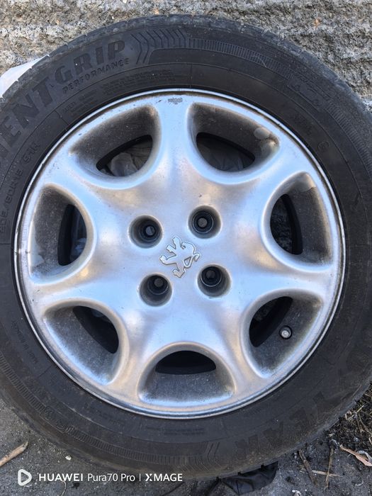 Оригинални джанти пежо 406 и гуми